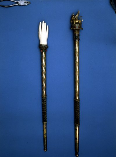 イタリア王ナポレオンの戴冠式で使用された笏（正義の手）。 作： Unknown artist