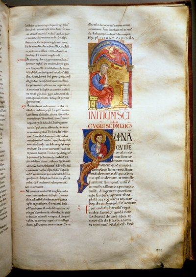 聖ルカの福音書は、雄牛のページと一緒に描かれています。薄さ52,5x36 cm Rome, Biblioteca Casanatense 作： Unknown artist