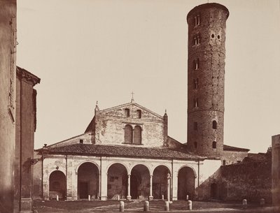 円塔のある教会、ポンペイ、イタリア 作： Unknown artist