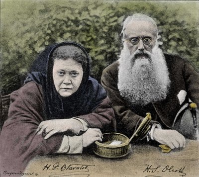 エレナ・ペトロヴナ・ブラヴァツキー（1831-1891）は、ロシアの哲学者で、1875年にヘンリー・スチール・オルコットとともに神智学協会を設立した。 作： Unknown artist