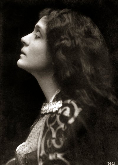 Eleonora Duse - ポートレートプロフィール 作： Unknown photographer