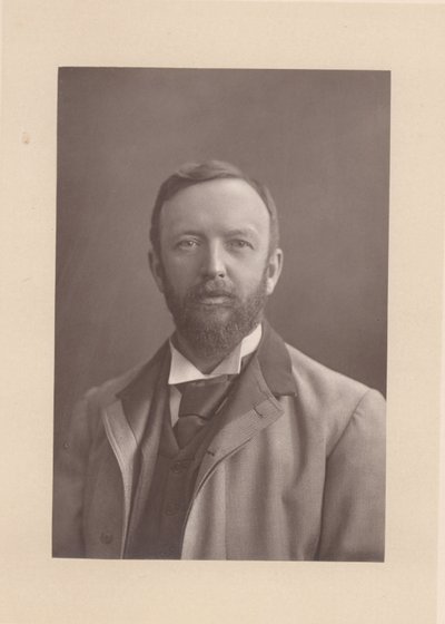 ヘンリー・アーサー・ジョーンズ（1851～1929）イギリスの劇作家（モノクロ写真） 作： Unknown photographer
