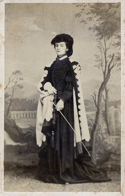 マリア・ソフィー・オブ・バイエルン - 1861年 - バイエルン公爵夫人であり、2つのシチリアの女王であったマリー・ソフィー（マリー・ソフィー）・アメリーの肖像（1841年～1925年 作： Unknown photographer