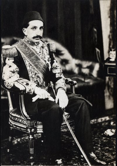 オスマン帝国のスルタン、アブドゥルハミド2世（1842-1918）の肖像（モノクロ写真 作： Unknown photographer