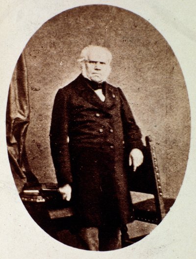 フランソワ・ジョセフ（Francois-Joseph）フェティス（1794-1871）ベルギーの音楽学者、作曲家、批評家、教師の肖像 写真。19世紀ボローニャ、civico museo musico 作： Unknown photographer