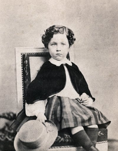 ナポレオン3世の息子、皇太子ユージーン・ルイ・ナポレオン・ボナパルト（1856-1879）の肖像。1860年6月にフォンテーヌブローで撮影された匿名の写真 作： Unknown photographer