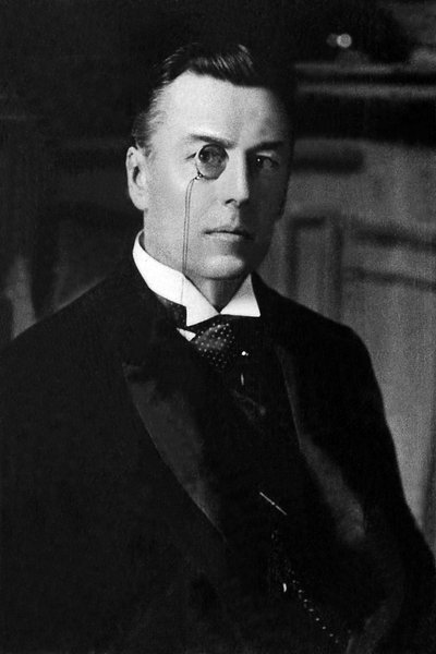 イギリスの政治家、ジョセフ・チェンバレン卿（1836-1914）の肖像。 作： Unknown photographer