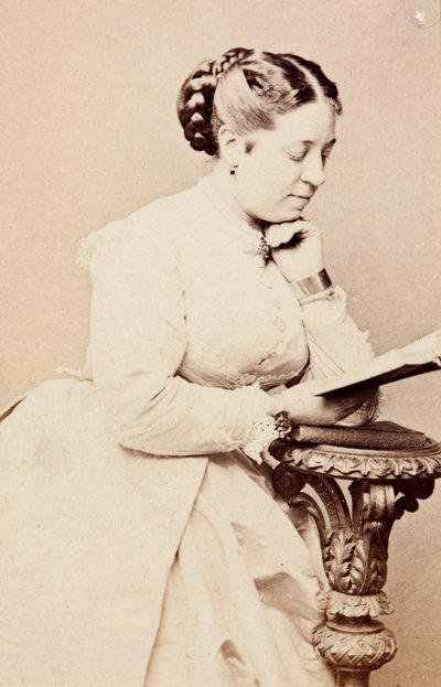 テレーズ・ティーチェンスの肖像、1860年代頃（モノクロ写真） 作： Unknown photographer
