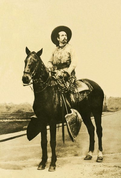 バッファロー・ビルとして知られるウィリアム・フレデリック・コディ（1846-1917）の肖像。 作： Unknown photographer