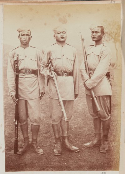 第4グルカ（ライフル）連隊の3人の兵士 作： Unknown photographer