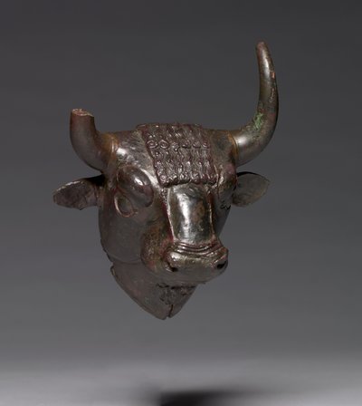 雄牛の頭のアタッチメント、紀元前700～600年頃（ブロンズ 作： Urartian