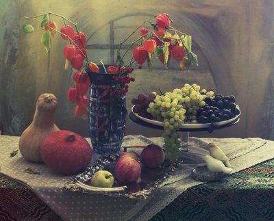 秋の収穫の静物画 作： UstinaGreen