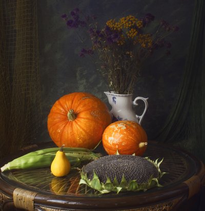 秋の収穫の静物画 作： UstinaGreen