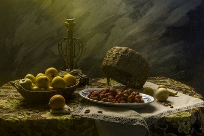 暗い静物画　果物 作： 