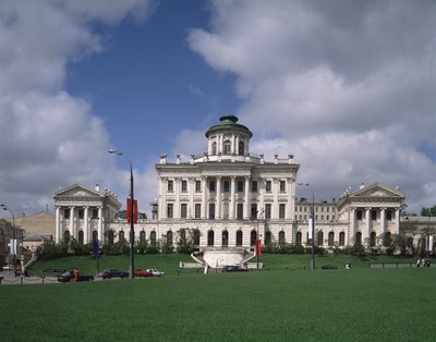 モスクワのパシュコフ家、1784-1786年 作： Vasili Ivanovich Bazhenov
