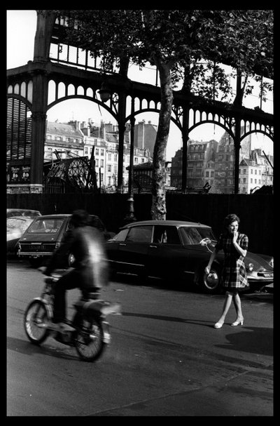 1971年8月、パリの中央市場の解体（モノクロ写真 作： Victor Baltard