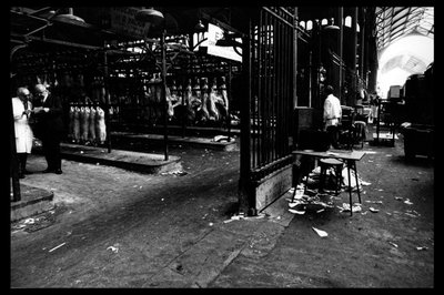 1971年8月、パリの中央市場の解体（モノクロ写真 作： Victor Baltard