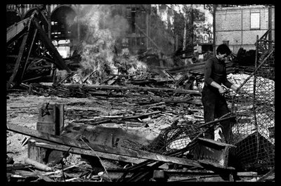 1971年8月、パリの中央市場の解体（モノクロ写真 作： Victor Baltard