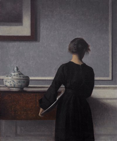 後ろから若い女性とインテリア 作： Vilhelm Hammershøi
