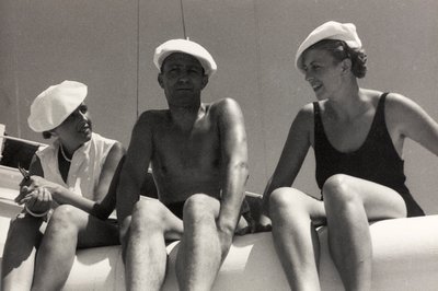アルバム「At the Edge of Oceania 28th July to 10th August 1935」より、客船「オセアニア」の乗客たち。 作： ヴィンチェンツォ・バロッキ