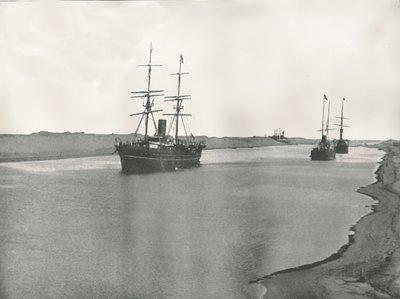 1895年、エジプトのカンタラ州、スエズ運河の船。 作： W and S Ltd