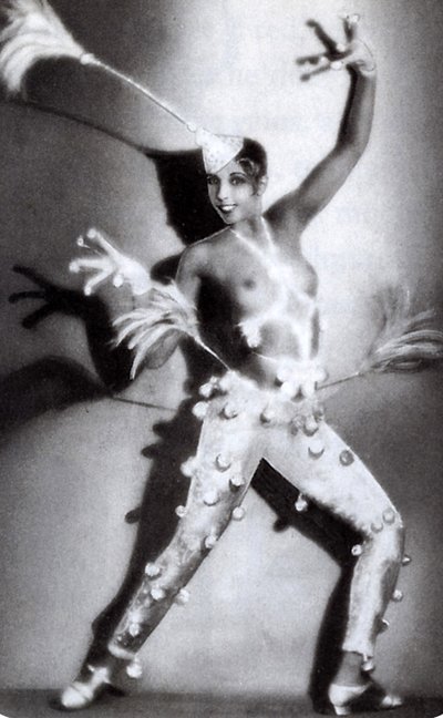 ジョセフィン・ベイカー 1927年頃（白黒写真） 作： Walery