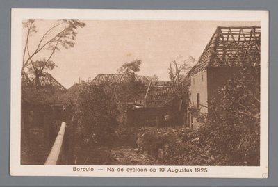 Borculo -- 1925 年 8 月 10 日のサイクロンの後 作： Weenenk and Snel