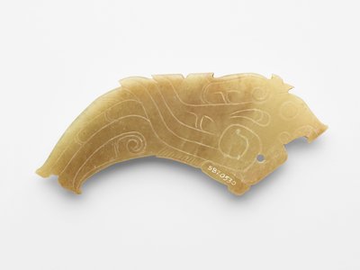鳥の形をしたペンダント（一対）前1050～前950年頃（翡翠、ネフライト 作： Western Zhou Dynasty Chinese School
