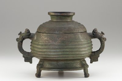 器（クエ）と蓋 前9～8世紀 青銅製 作： Western Zhou Dynasty Chinese School