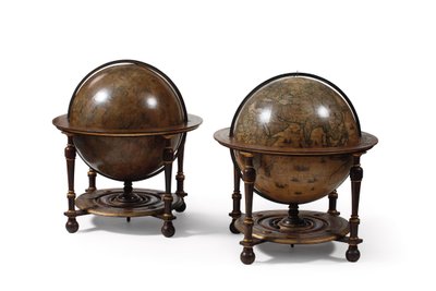 図書館の地球儀の大規模なペア、地上1645 - 48、1630年以降の天体 作： Willem Blaeu