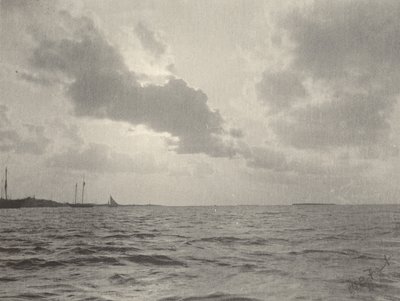 水面に沈む夕日、1890年代（写真） 作： William B. Post