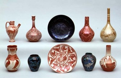 Lustreware（陶器）の選択 作： William de Morgan
