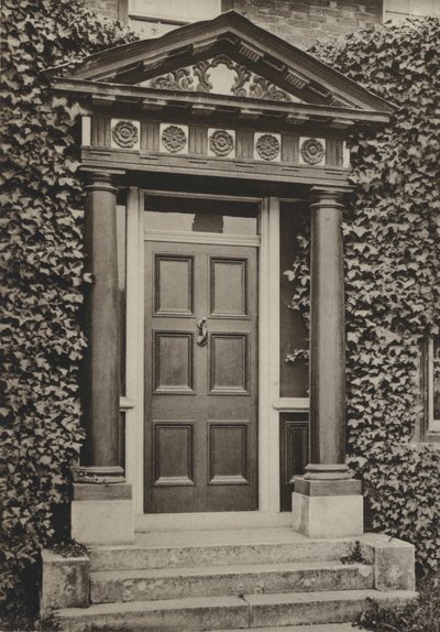 ケント州テンターデンのドアウェイ（モノクロ写真 作： William Galsworthy Davie