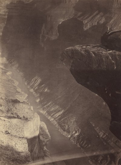 グランドカノンの南側を見る、コロラド川、シェーブウィッツ交差部、1872年。 作： William H. Bell
