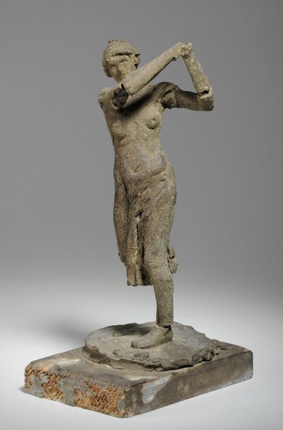 女性ゴルファーの姿のマケット（粘土） 作： William Hamo Thornycroft