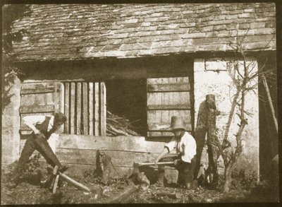 Woodcutters、1845（カロタイプネガからの塩紙印刷） 作： William Henry Fox Talbot