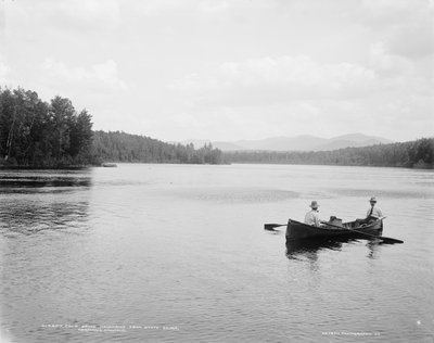 ステートブリッジから見たコールドブルック山脈、アディロンダック山脈 作： William Henry Jackson
