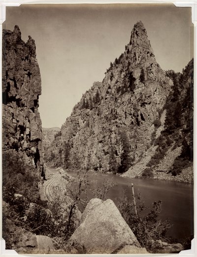 ガニソンのブラックカノン、1880年以前のCurrecanti Needle。 作： William Henry Jackson
