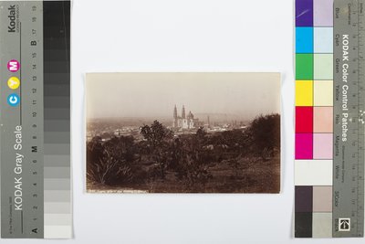 ラゴス、大聖堂を示す全体図、1883年から1884年（アルブメンプリント） 作： William Henry Jackson
