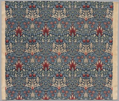 ヘビの頭、20世紀初頭。 作： William Morris