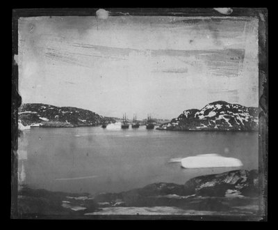 ベルチャー船長指揮下のフランクリン捜索船に向かって湾を横切る眺め 作： William Thomas Domville