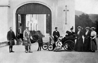 皇帝は1896年にバルモラルを訪問しました。 作： William and Daniel Downey