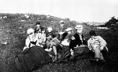 ビクトリア朝のウォーキングパーティー、1860〜80年頃 作： Willoughby Wallace Hooper