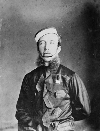 マドラス騎兵隊の制服を着たウィロビー・W・フーパー船長、1870年代頃 作： Willoughby Wallace Hooper