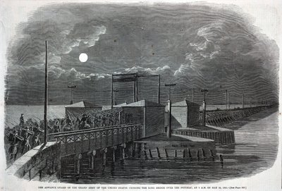 1861年5月24日午前2時、ポトマックにかかるロングブリッジを渡る合衆国大軍の先遣隊（1861年6月8日付『ハーパーズ・ウィークリー』誌より 作： Winslow Homer