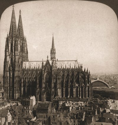 ケルン大聖堂、ドイツ、1903年。 作： Works and Sun Sculpture Studios