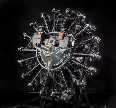 Wright Whirlwind R-790-A J-5 Radial 9 エンジン 1920年代 作： Wright Aeronautical