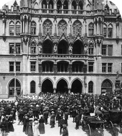 c1900年代のドイツ、ミュンヘンの市庁舎での野外コンサート。 作： Wurthle and Sons