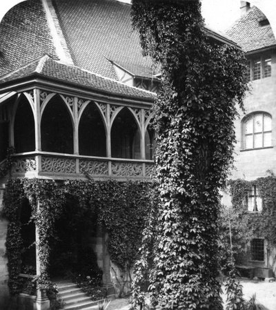 中庭、ニュルンベルク、バイエルン、ドイツ、c1900年代のライムの木。 作： Wurthle and Sons