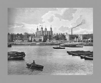 ロンドン塔、c1900 作： York and Son